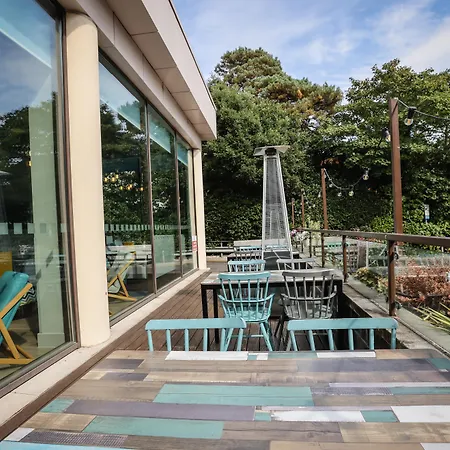 Holiday Inn Bournemouth By Ihg-3